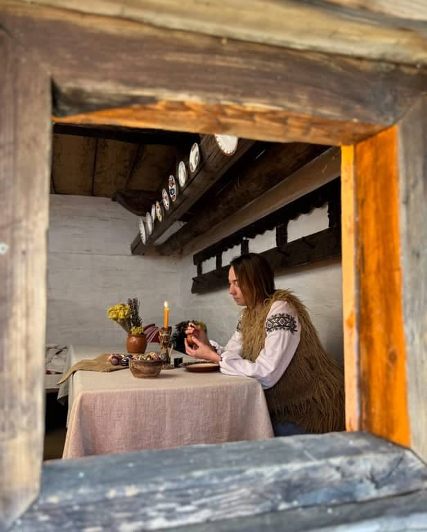 Весняні студії: рихтуємось до Великодня poster